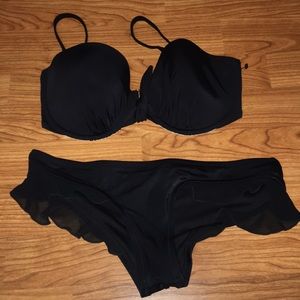Victoria’s Secret bikini